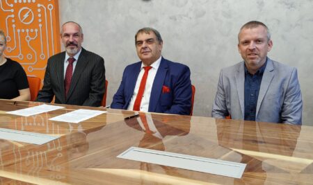 Fakulta elektrotechniky a informačných technológií UNIZA a spoločnosť Scheidt & Bachmann Slovensko uzavreli partnerstvo