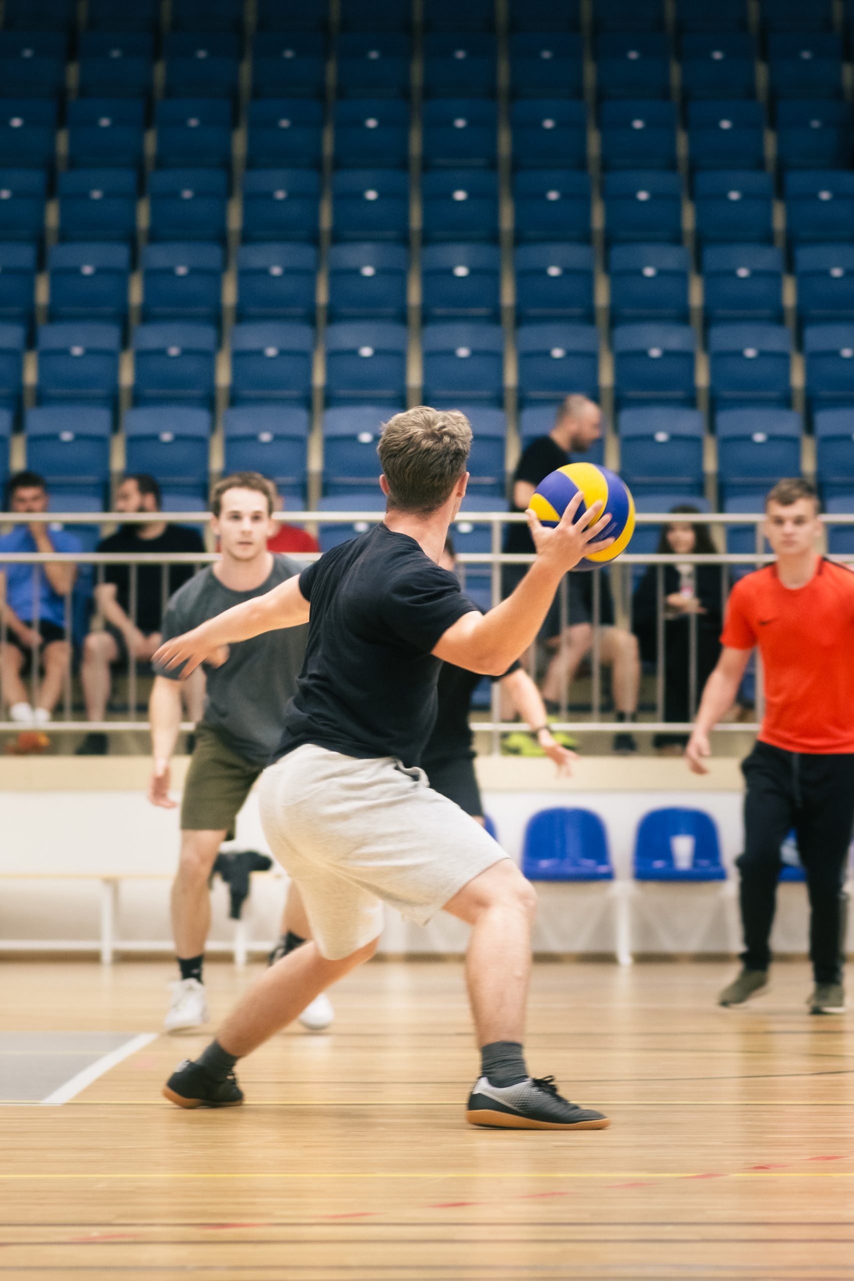 Futbal, vybíjaná a beh s nákupnými taškami: Takto vyzerali Jarné hry FEIT